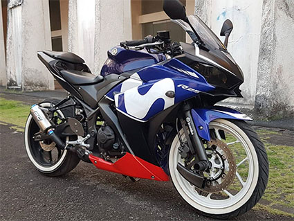 Rent motorbike Bali. Yamaha R25 on getbike.io info