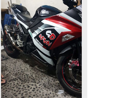 Rent motorbike Bali. Kawasaki Ninja 250cc on getbike.io info